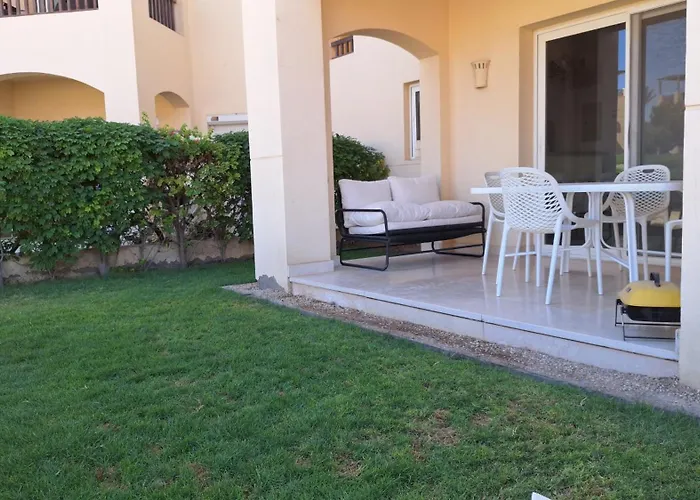 Waterside E 1-bedroom Ground Floor Sleeps 4 Persons